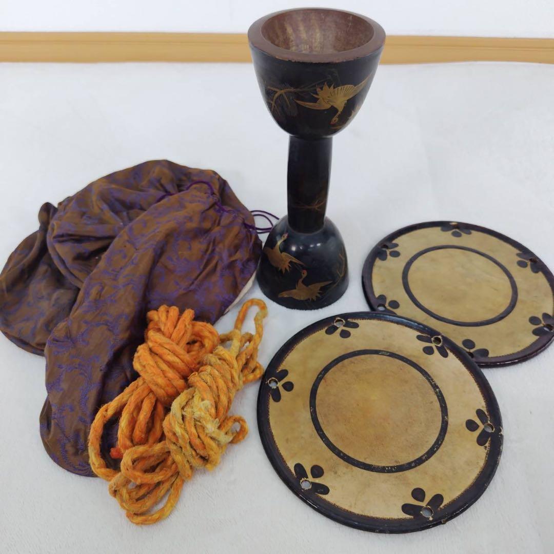 小鼓　鼓　和楽器　太鼓　締太鼓　能　歌舞伎　狂言　伝統芸能