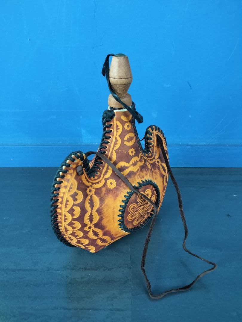 【激レア】モンゴル スキットル 水筒 革