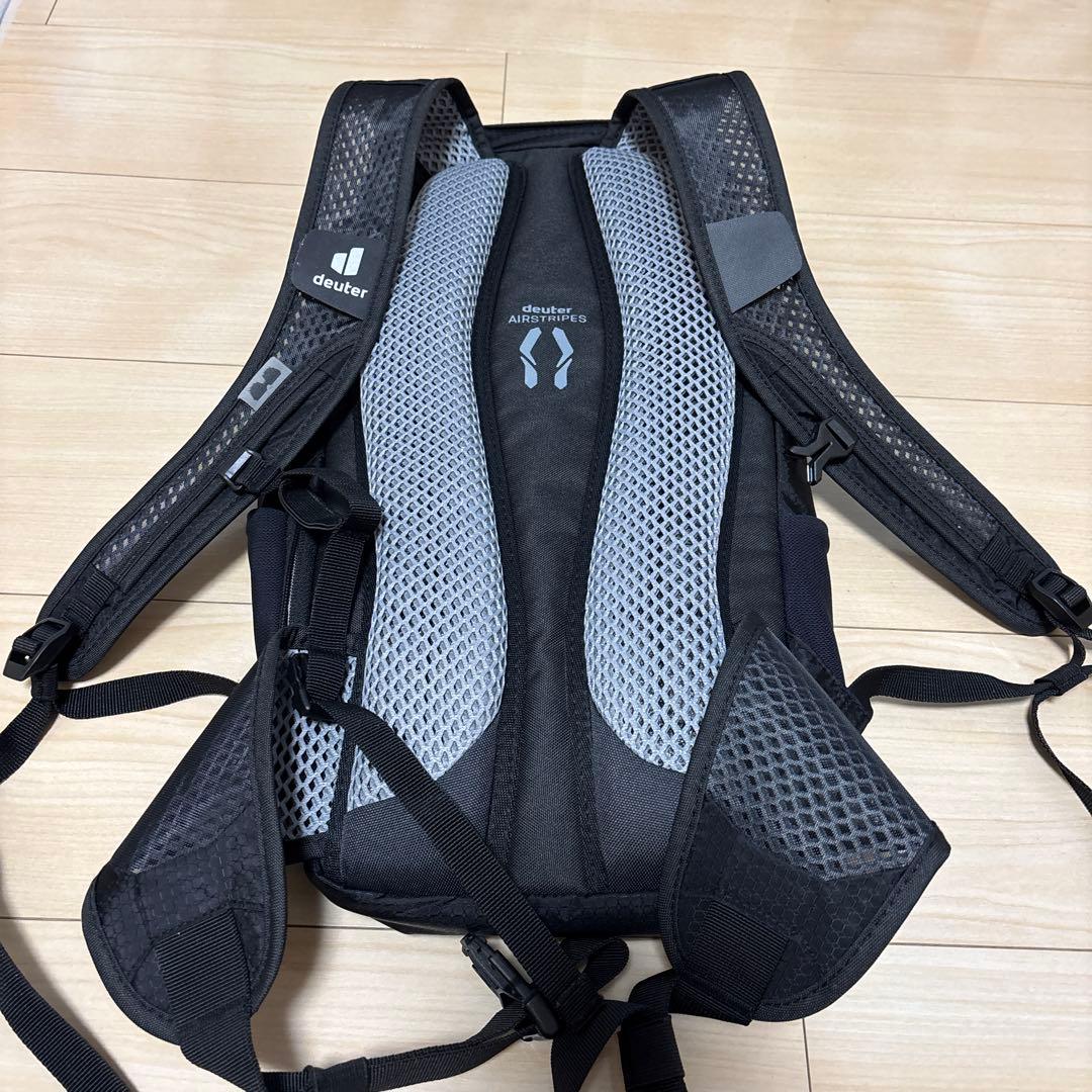 deuter RACE 12 バックパック 黒 12L