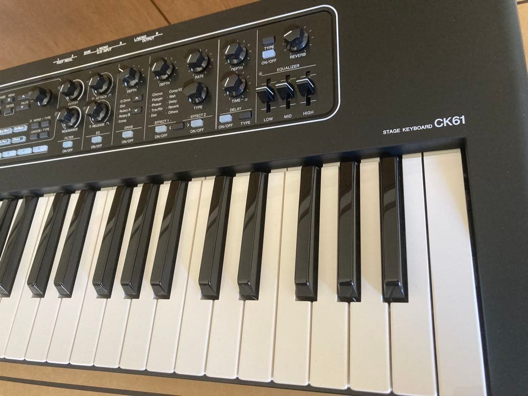 Yamaha CK61 ステージキーボード
