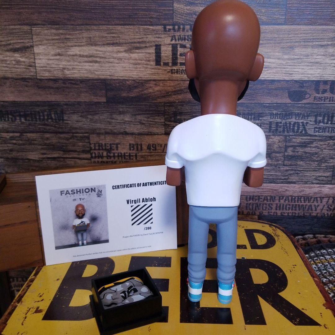 OFF-WHITE Virgil Abloh フィギュア スニーカー付き