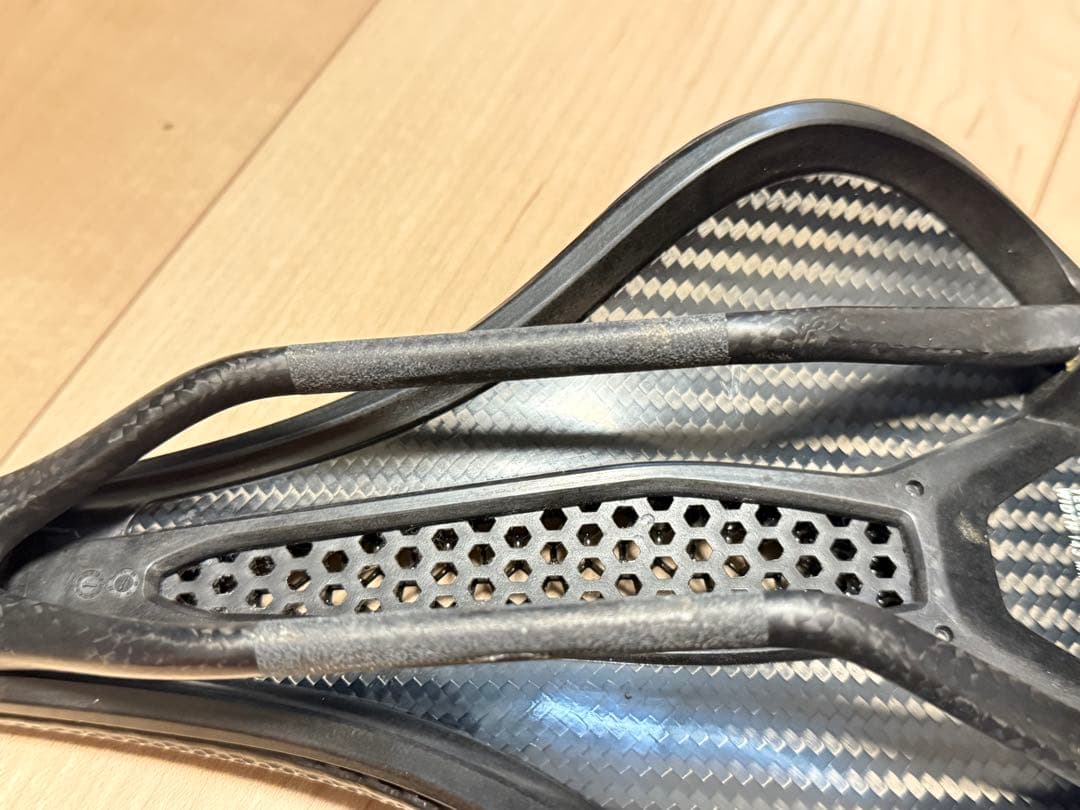 スペシャライズド　s-works power mirror サドル　143mm