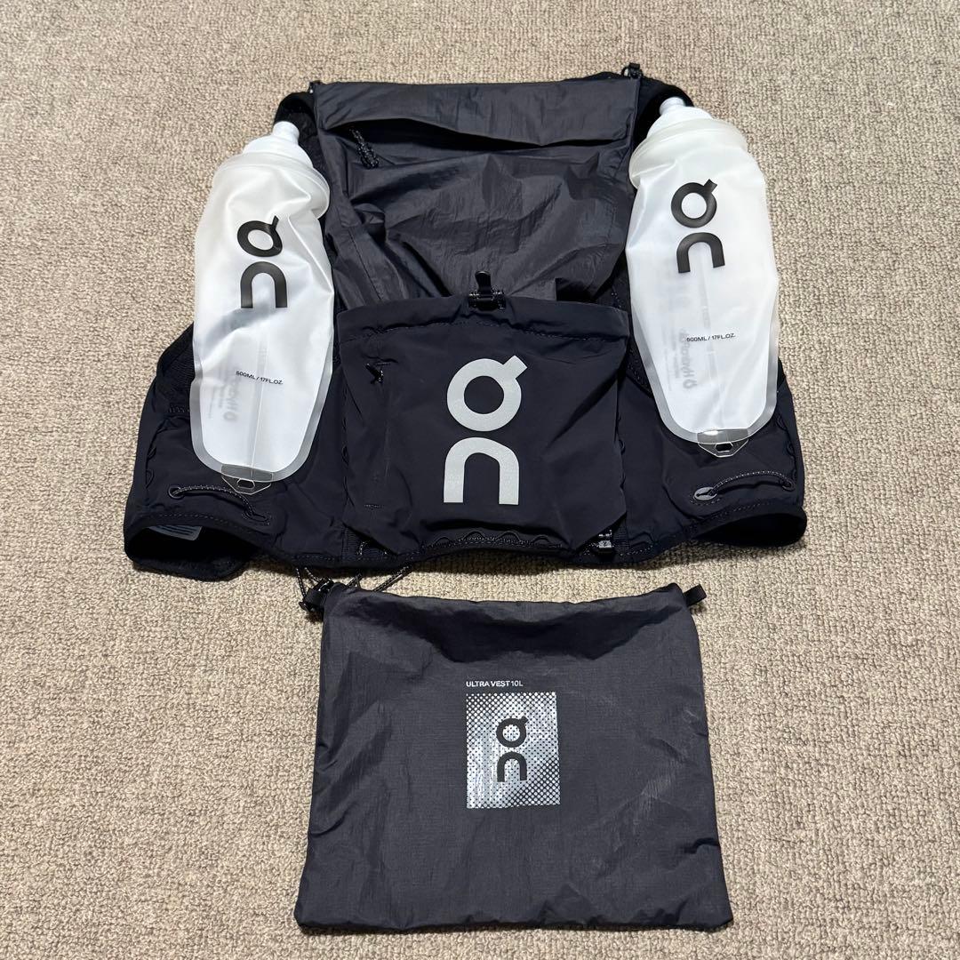 On Ultra Vest 10L Mサイズ フラスク新品2本付