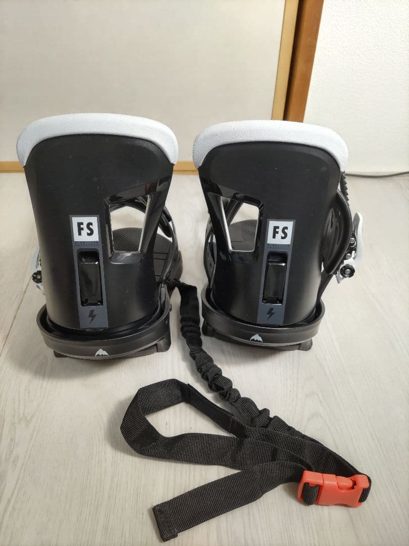 Burtonバートン フリースタイル Re:Flex バインディング