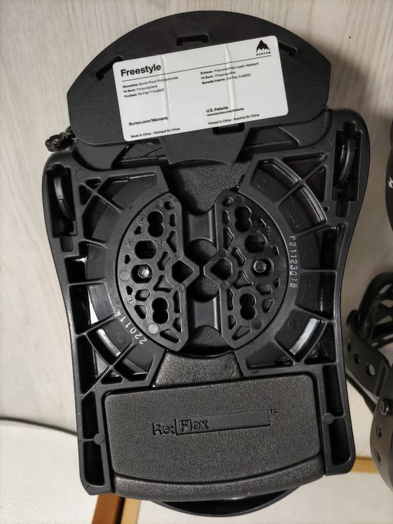 Burtonバートン フリースタイル Re:Flex バインディング