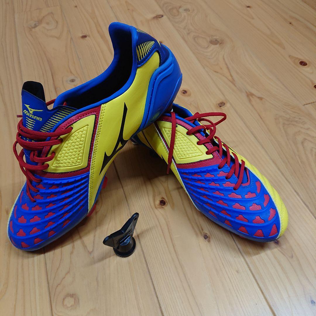 サッカースパイク  ミズノ イグニタス