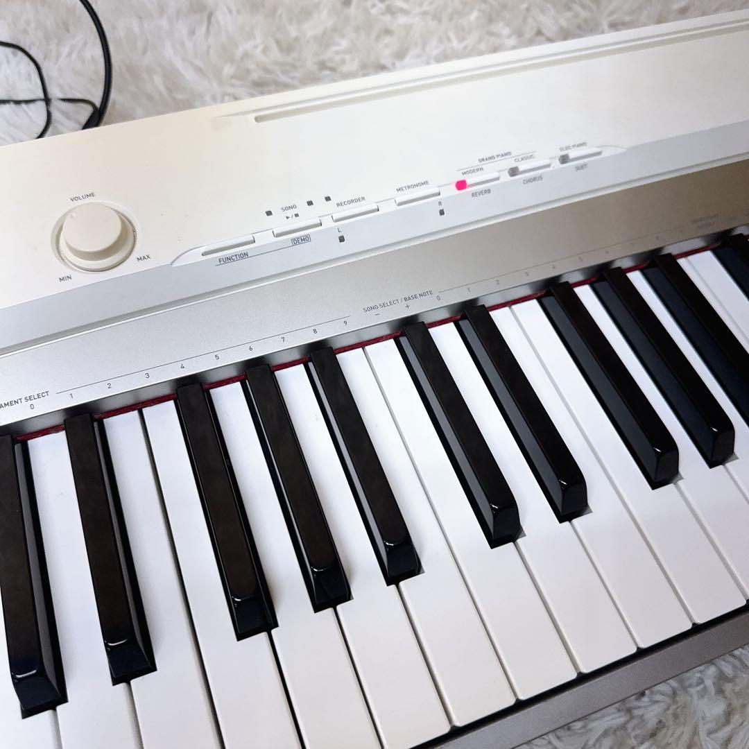 CASIO privia プリヴィア PX-130WE 電子ピアノ カシオ