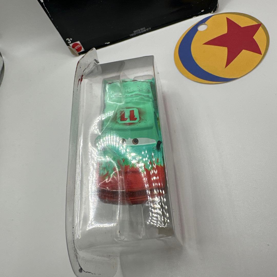 カーズ マテル PILEUP ミニカー 泥んこレーサー ピクサー ディズニー