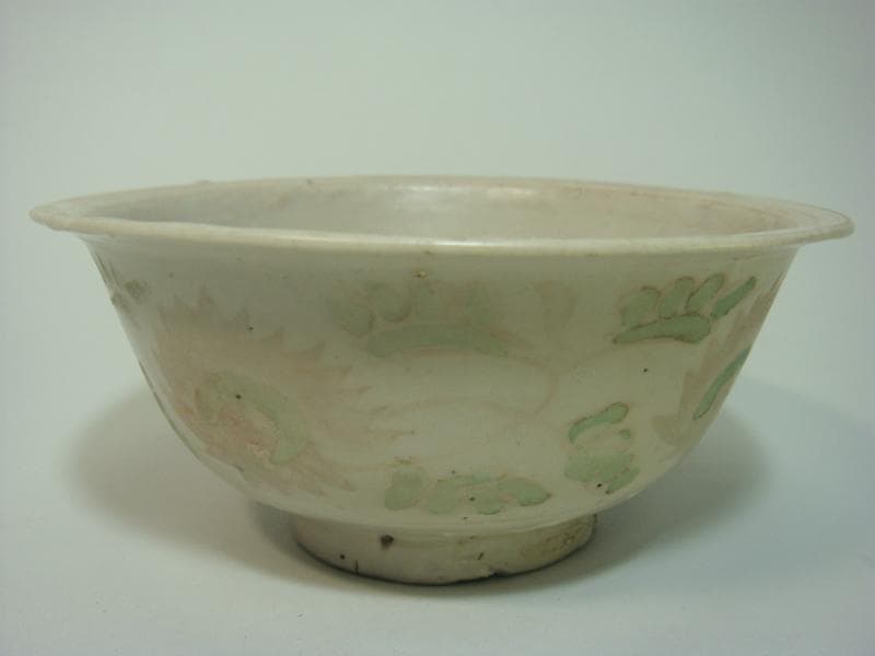 鉢■古い宋胡録 赤絵鉢 すんころく 花唐草 時代物 桐箱 茶碗 酒盃 骨董品■