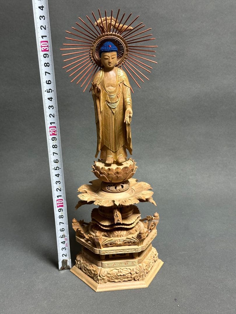 白檀　金泥書　丹型阿弥陀如来　4.5寸 六角ケマン台　木彫り　仏像アンティーク