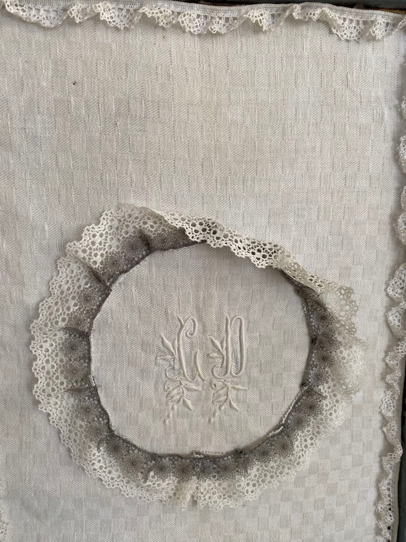 ブルーグレーの二つ折り装飾パネル