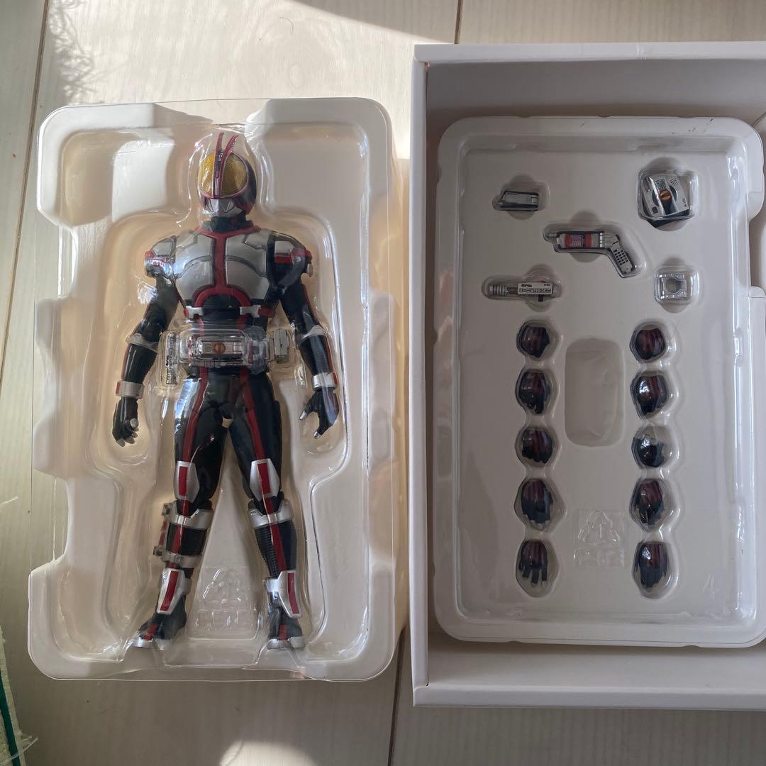S H Figuarts 仮面ライダーファイズ　真骨彫製法　開封品