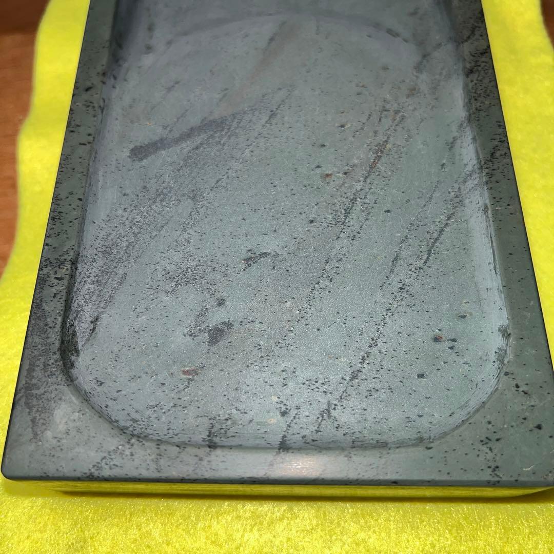 ⭕️中国緑端渓硯　長方研　石紋が綺麗　硯陰中彫り　洮河緑石　松花紅緑石　硯