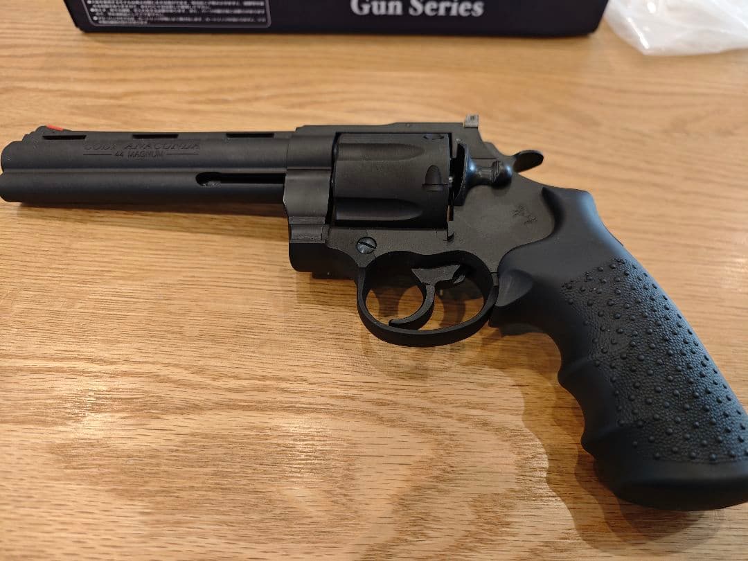 COLT ANACONDA 6インチ ガスガン