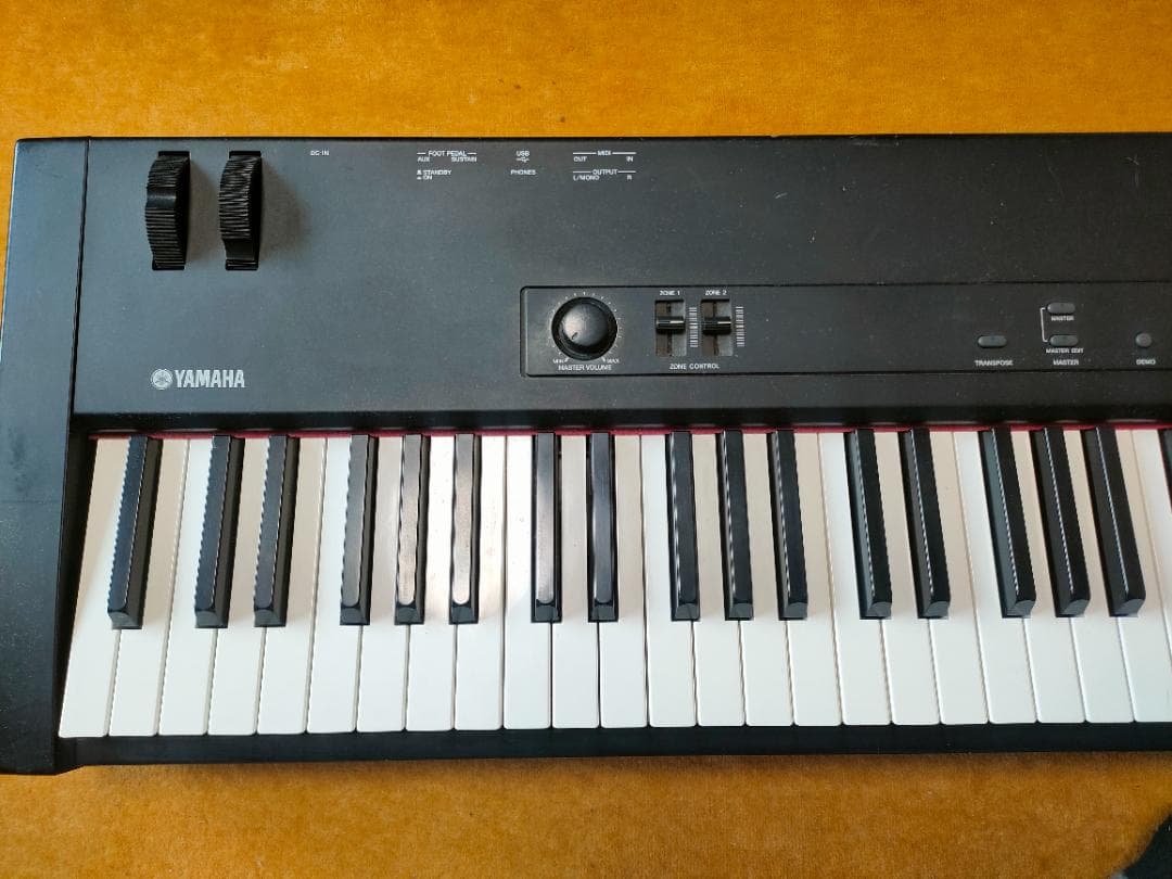 YAMAHA ヤマハ Stage piano CP33