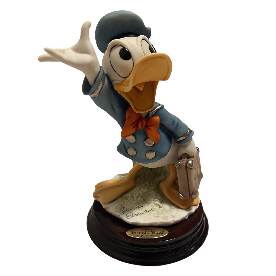 ジョゼッペアルマーニ ドナルドダック 限定フィギュア