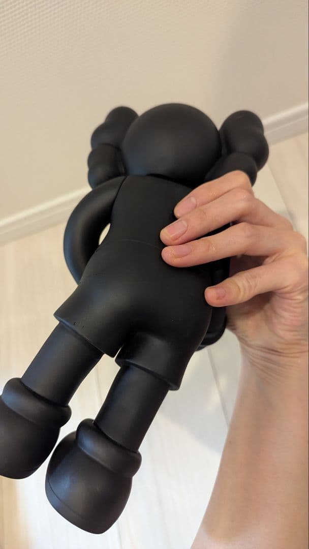 その他 KAWS