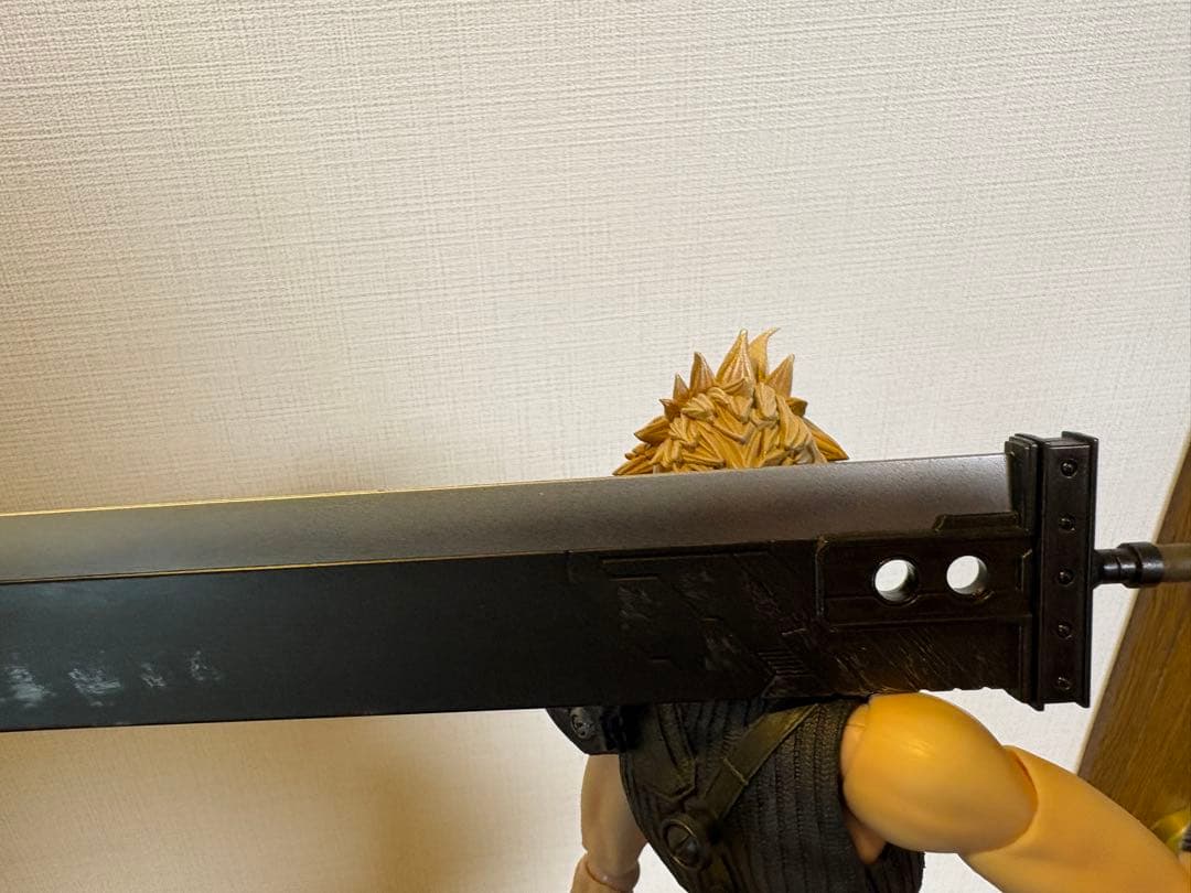 プレイアーツ改 vol.1 クラウド•ストライフ フィギュア