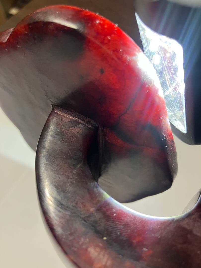 伝統的弦楽器 赤色(骨董品、800年歴史あるアンティーク）