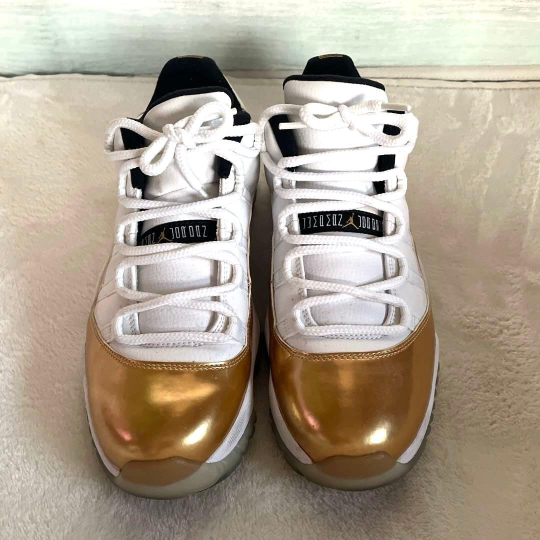 Nike Air Jordan 11 Retro Low ホワイト/ゴールド