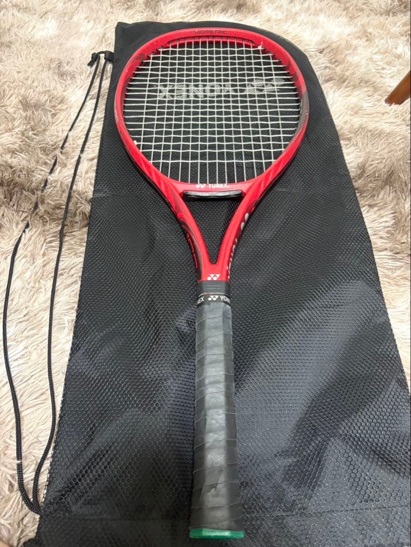 YONEX　ヨネックス　ラケットVCORE 100　G1