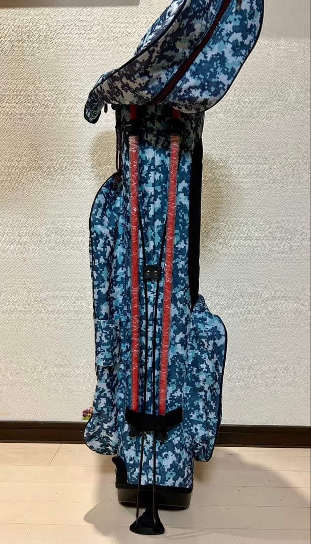 スリクソン軽量スタンド式キャディバッグ