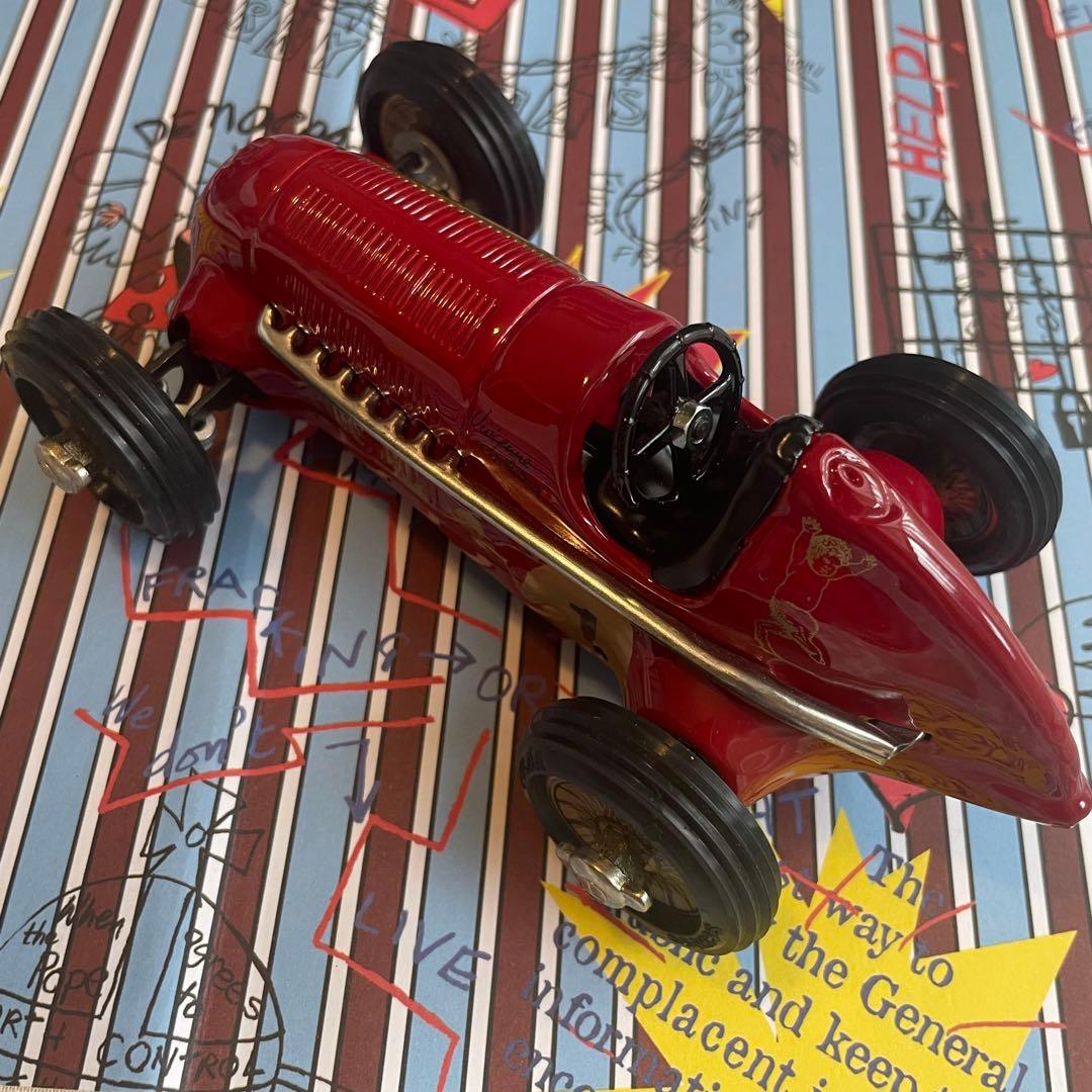 Vivienne Westwood コラボ　Schuco シュコー　ミニカー　赤