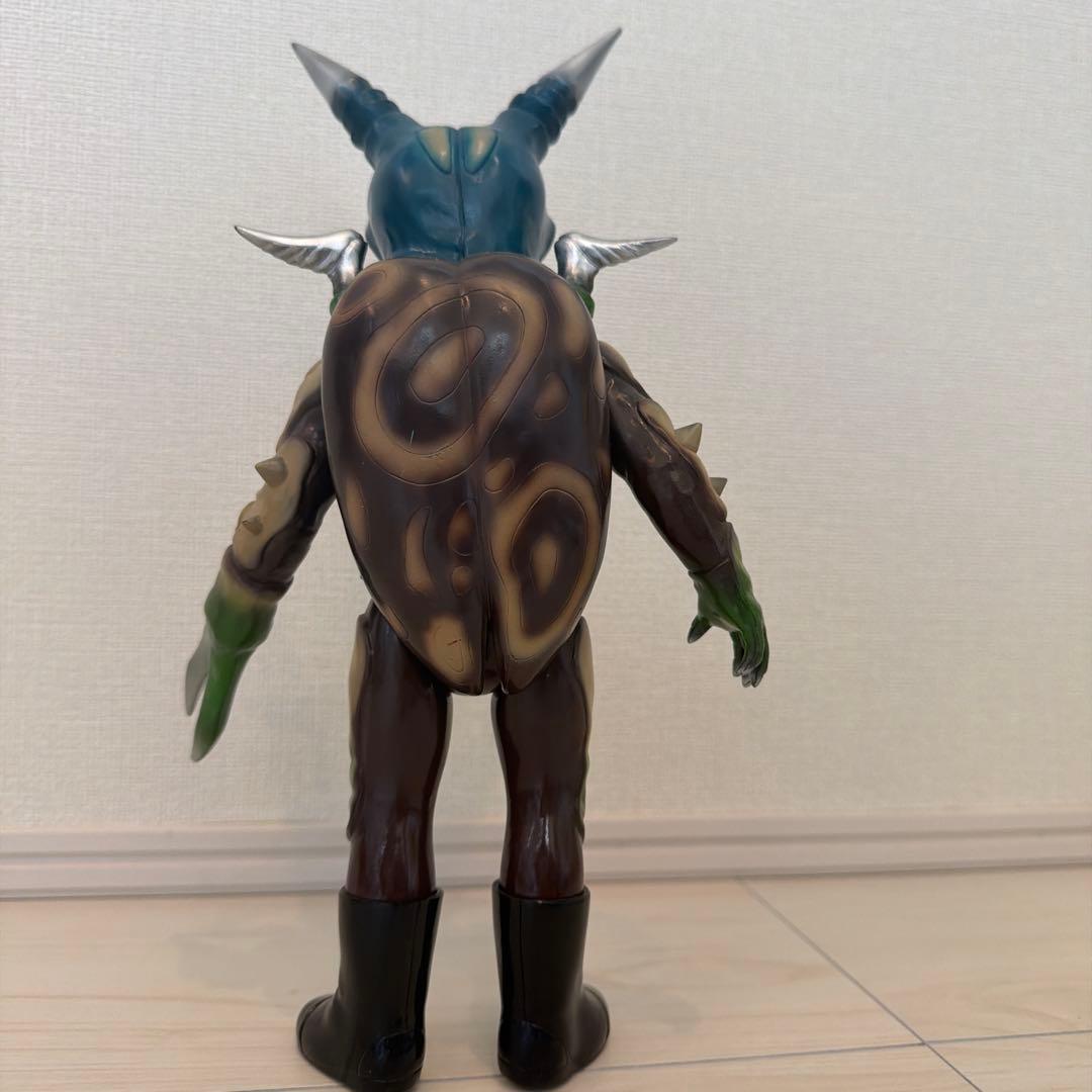 メディコムトイ 東映レトロソフビ 仮面ライダー カミキリキッド