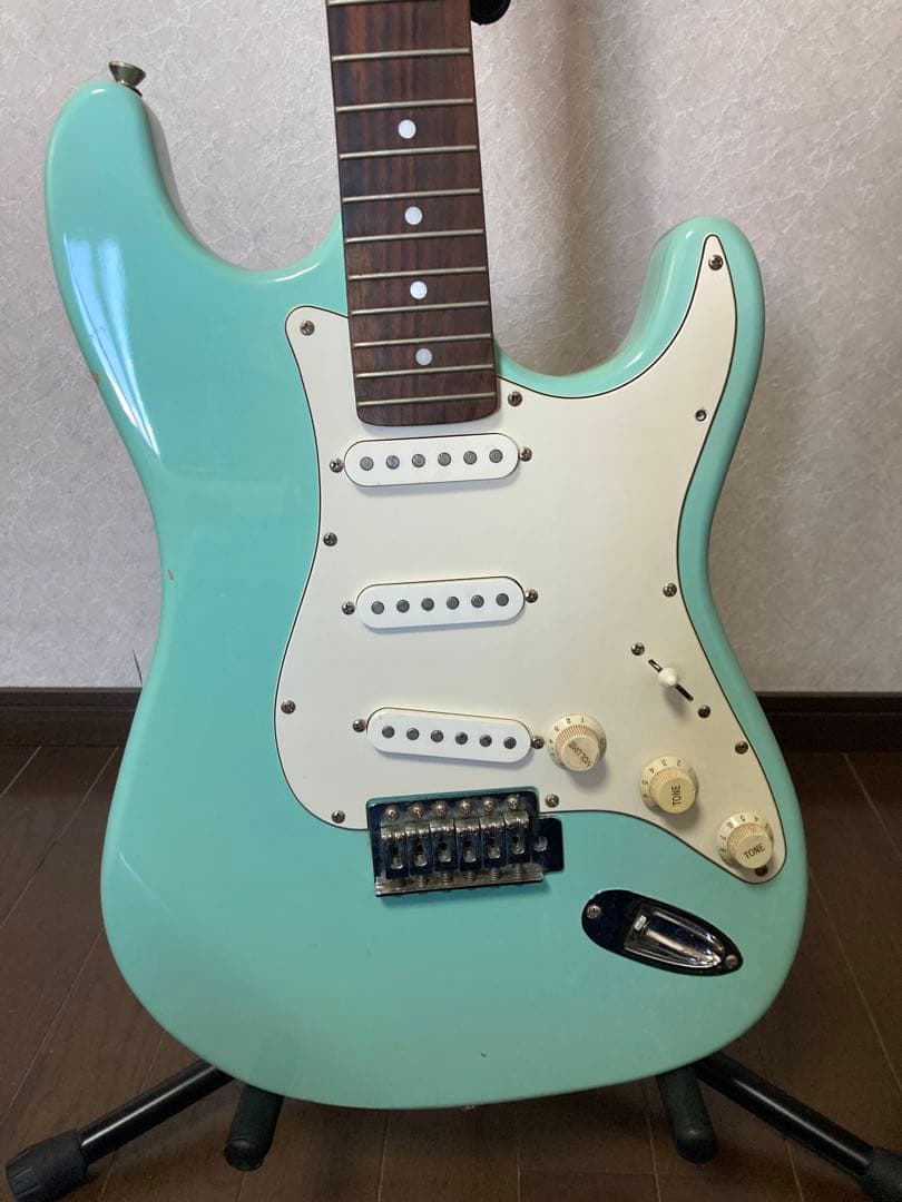 ミントグリーン エレキギター