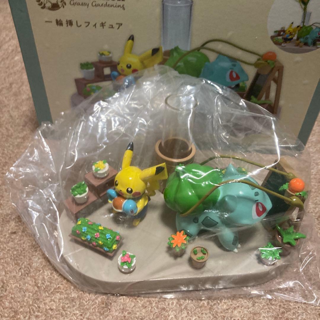 ポケモン　一輪挿しフィギュア