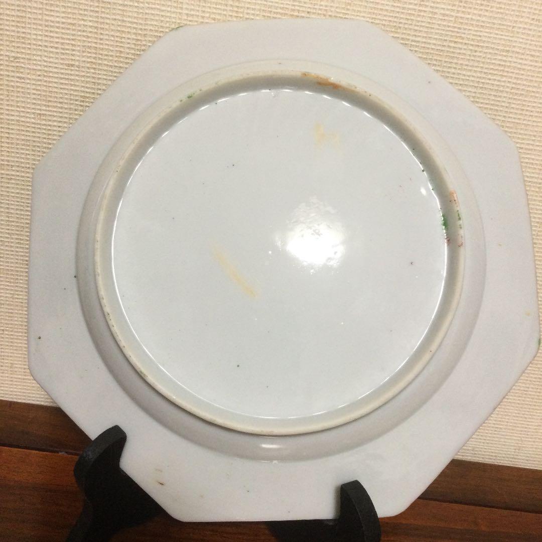 清朝末期の白菜蝶々寿皿、八角形