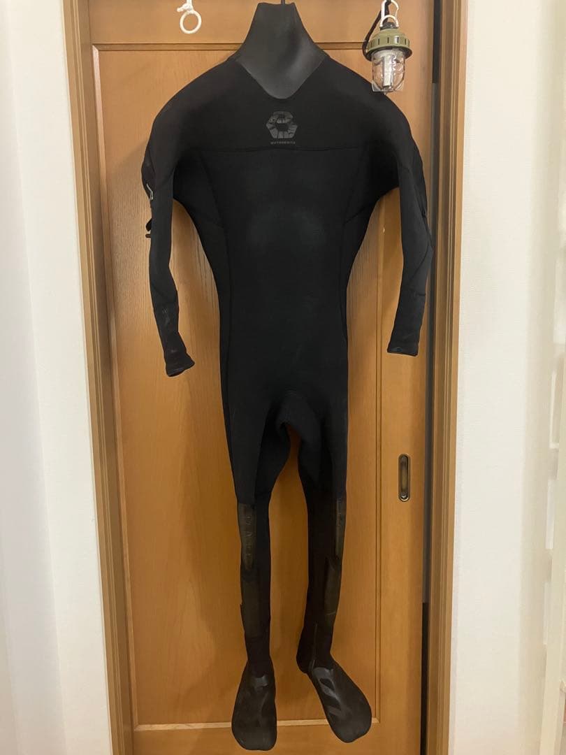 BE WET ウェットスーツ　ビーウェット　ドライスーツ　サーフィン