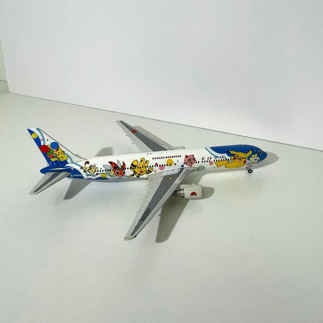 箱あり全日本ボーイング767-381ポケモン塗装ジェットダイキャスト模型