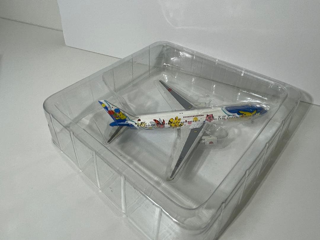 箱あり全日本ボーイング767-381ポケモン塗装ジェットダイキャスト模型
