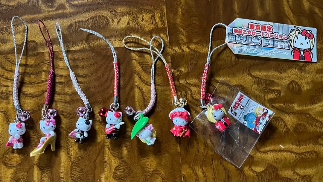d*3様 ご当地キティ 根付け レア物まとめ売り