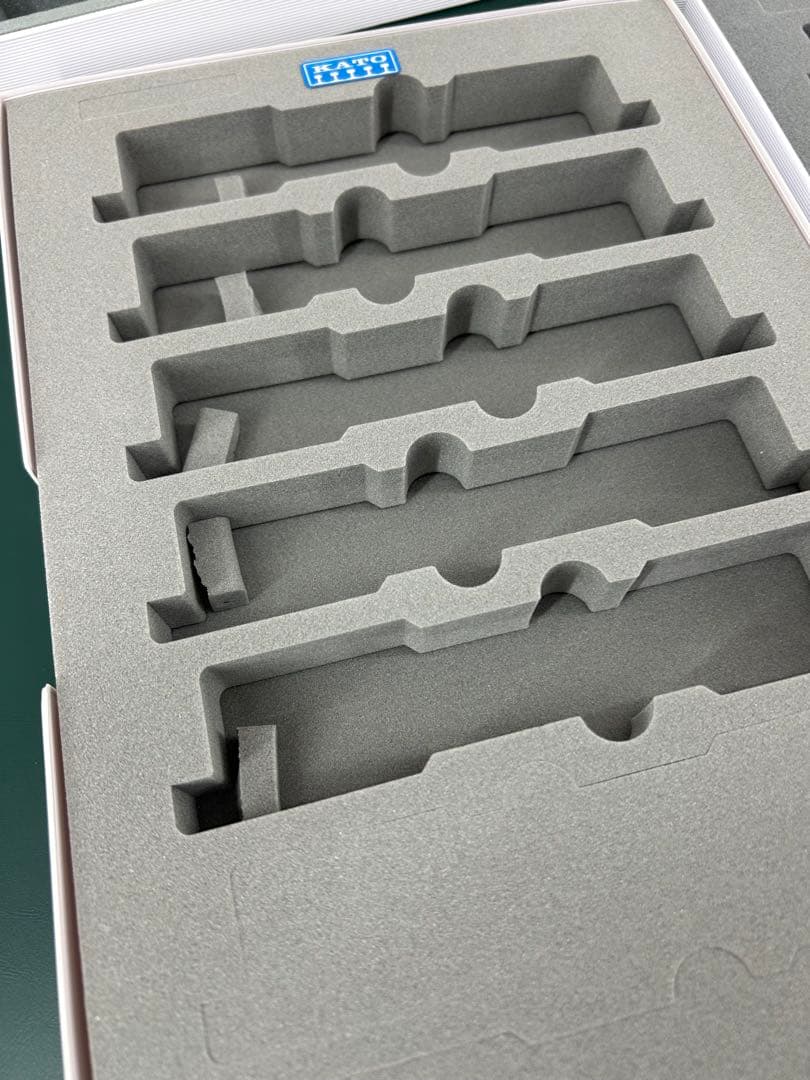 KATO 10-210 7両 214 8両 215 10両用ケース 18個セット
