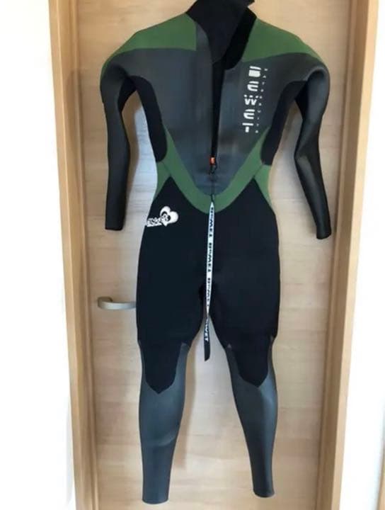 ウェットスーツ ビーウェット レディース値下げします