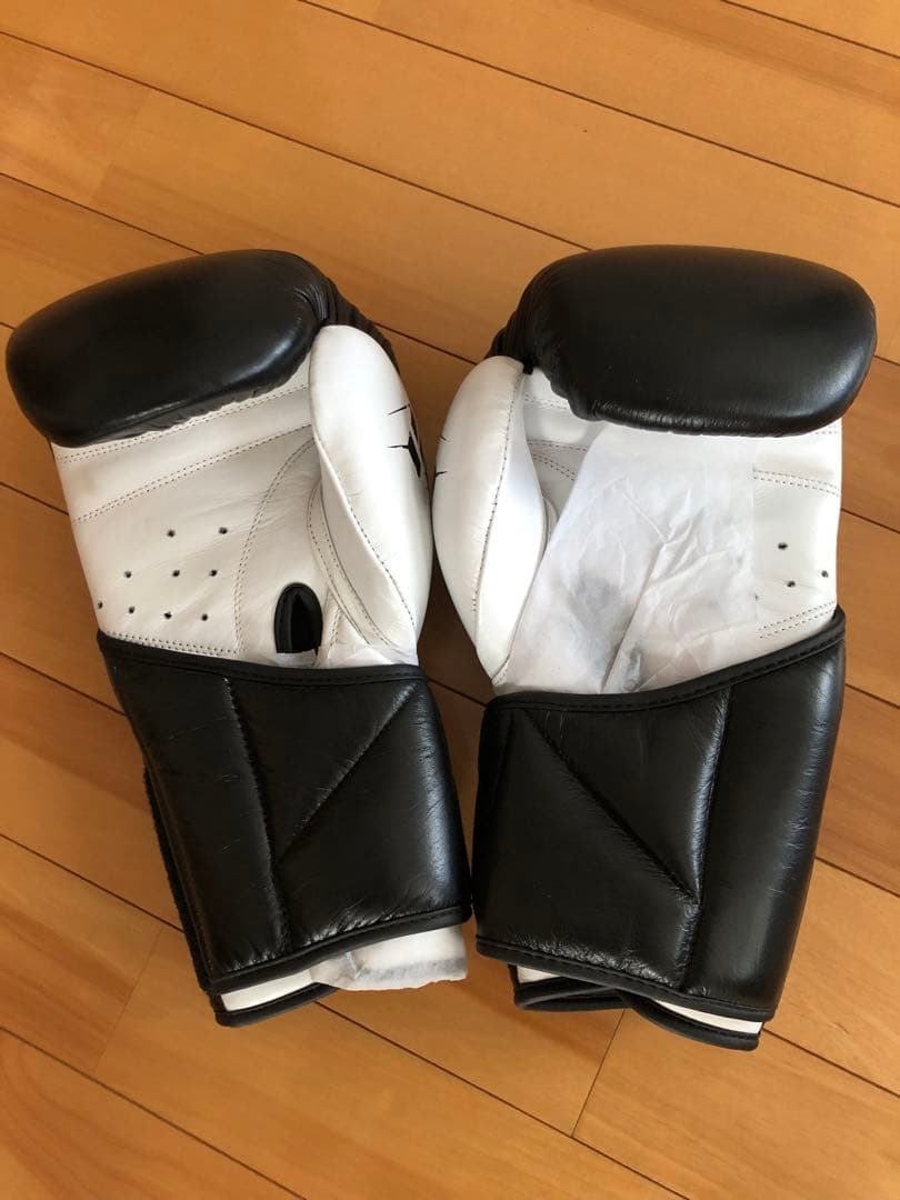 本革レザーパンチタウンBXRボクシングキックムエタイグローブ（黒/白）10オンス