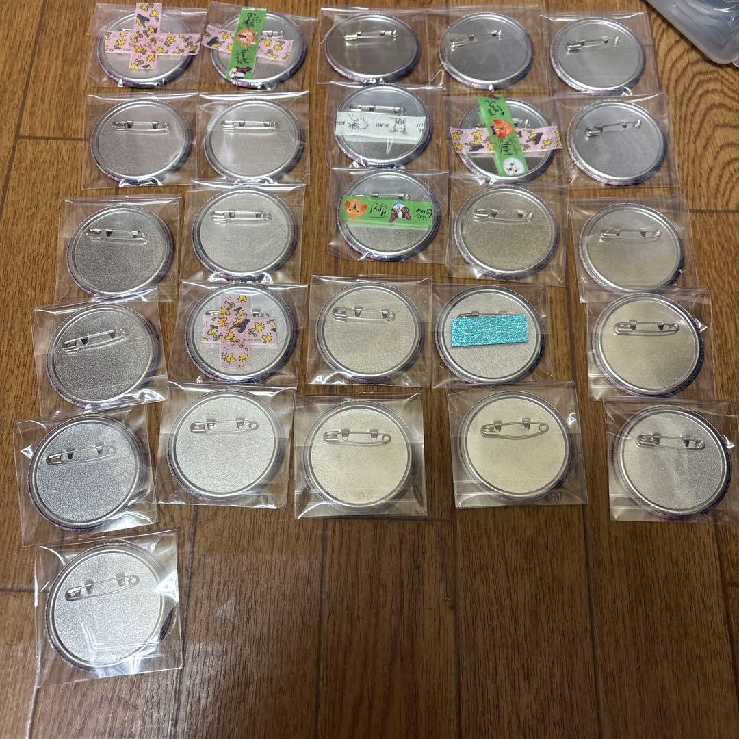 宵崎奏 グリッター缶バッジ 14c 特訓後 プロセカ プロジェクトセカイ 缶バ