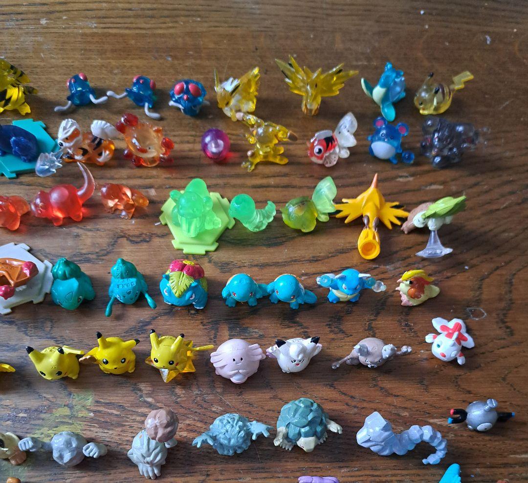 d*2様 ポケモン　鉛筆キャップフィギュア　136個　初期、クリア多数