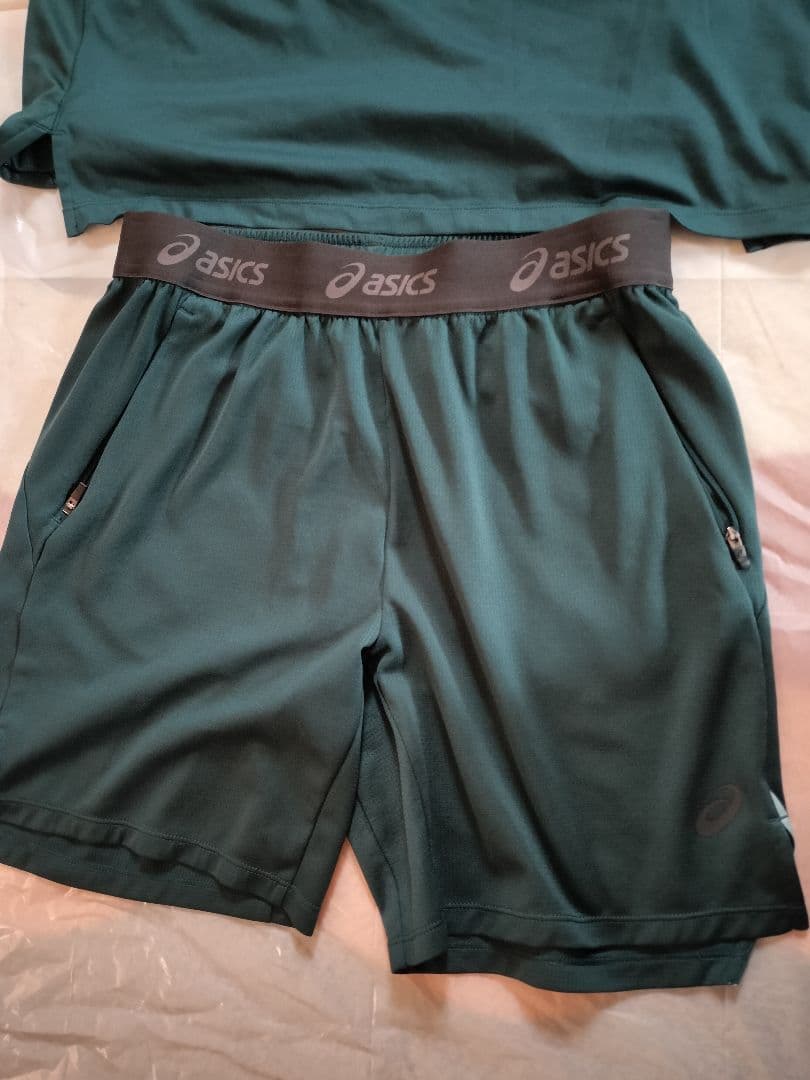 asics actibreeze ベンテッドメッシュtシャツ と7in ショーツ