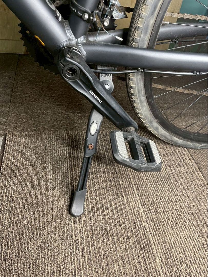 ブータン  CANNONDALE キャノンデール BADBOY