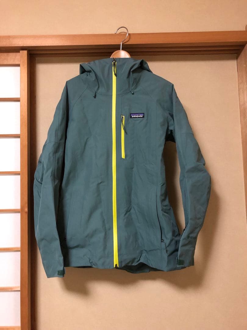 patagonia スキーウェア