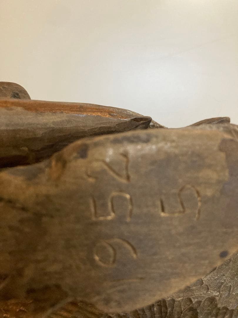 木彫り熊　鮭咥え熊　あらき作　美品　木彫