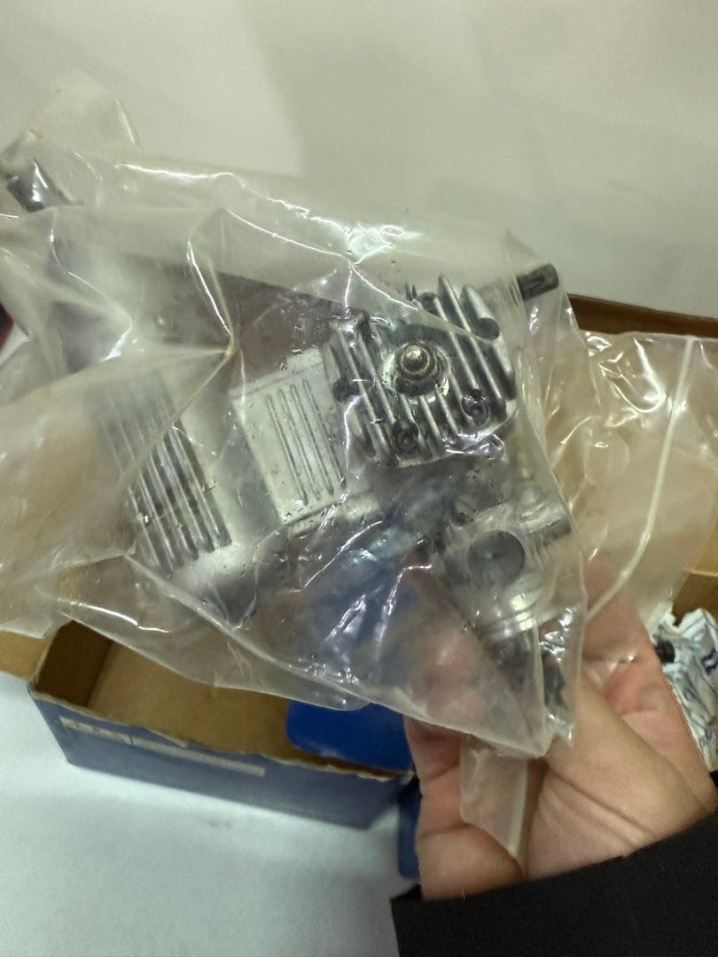 OS MAX エンジン部品 2個セット