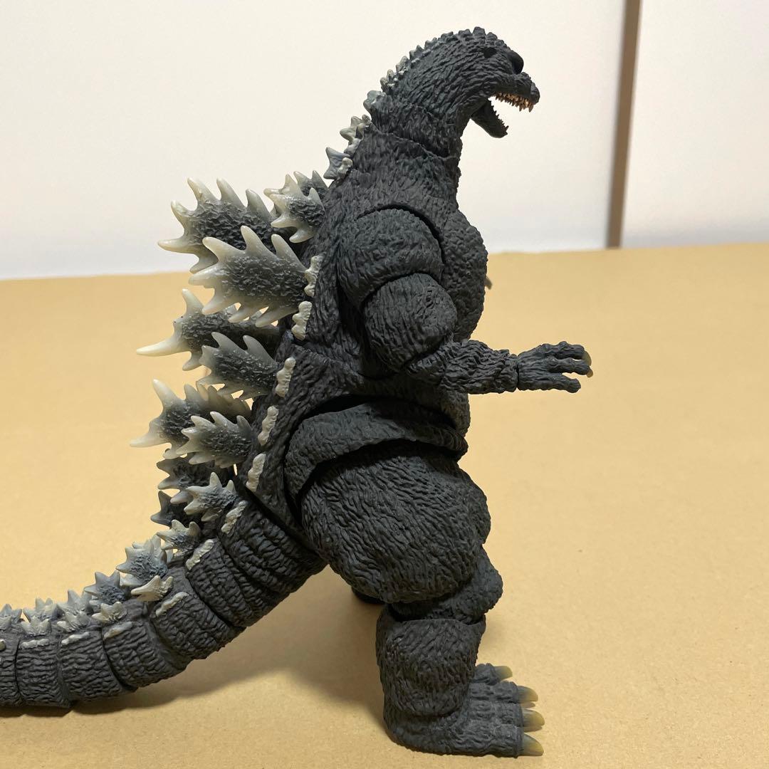 S.H.モンスターアーツ 輝響曲 ゴジラ(1989) フィギュア