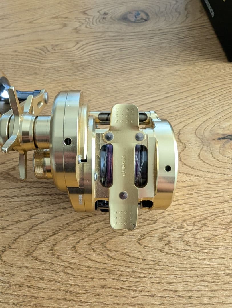 美品　機関良好　オシアコンクエスト　200HG ハンドル　PE付き　付属品完備