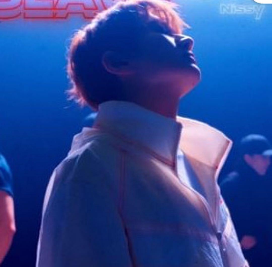 ナイキ　NIKE ランニングウィンドブレーカー Nissy 西島隆弘