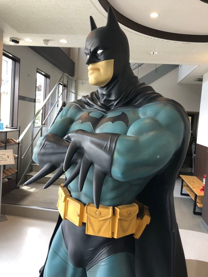 バッドマン等身大フィギュア