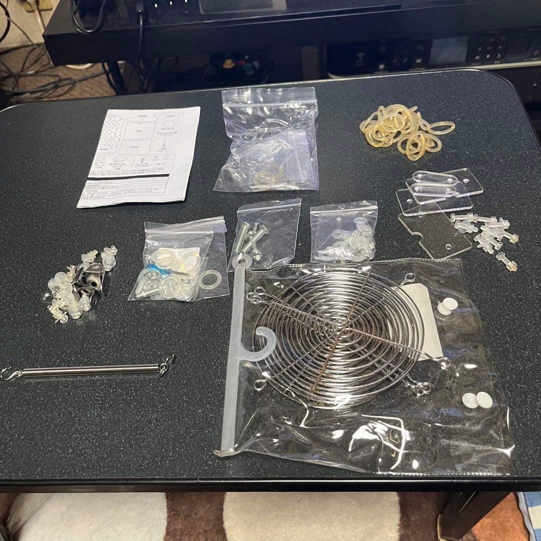 アクリルケージ　フクロモモンガ　冬には値上げします。